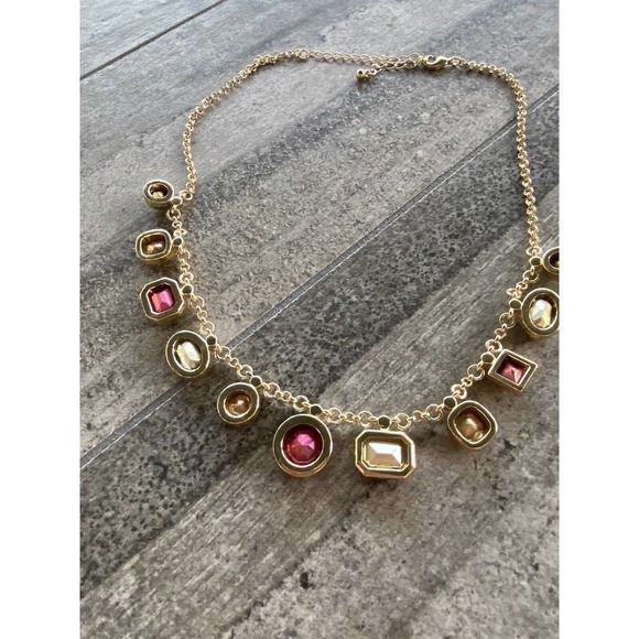 Necklace Fashion Gold Tone Chain Pink Clear Rhinestone 16”+ 3” - Picture 4 of 8